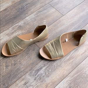 Universal Thread Gold Slip-On Sandals